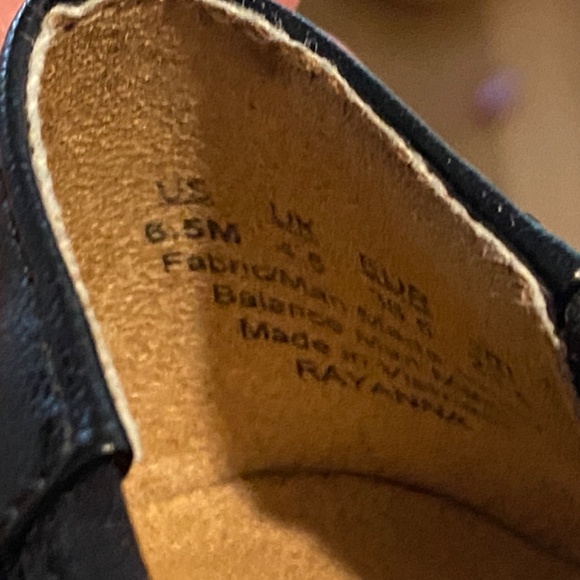 Cute black flats - Picture 2 of 2